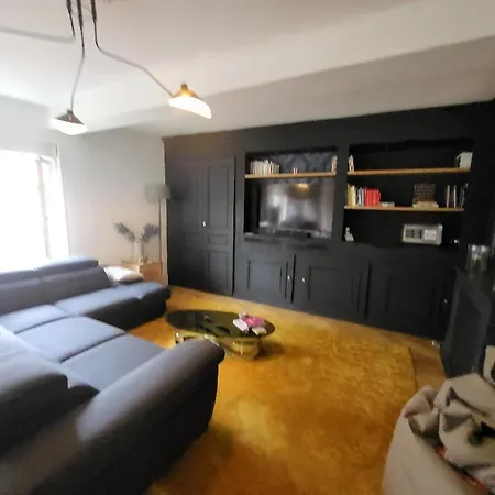 Superbe 100 M2, 4 Apartment *